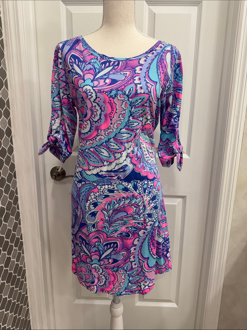Lilly Pulitzer Pink & Blue Paisley Tie-Sleeve Midi Dress